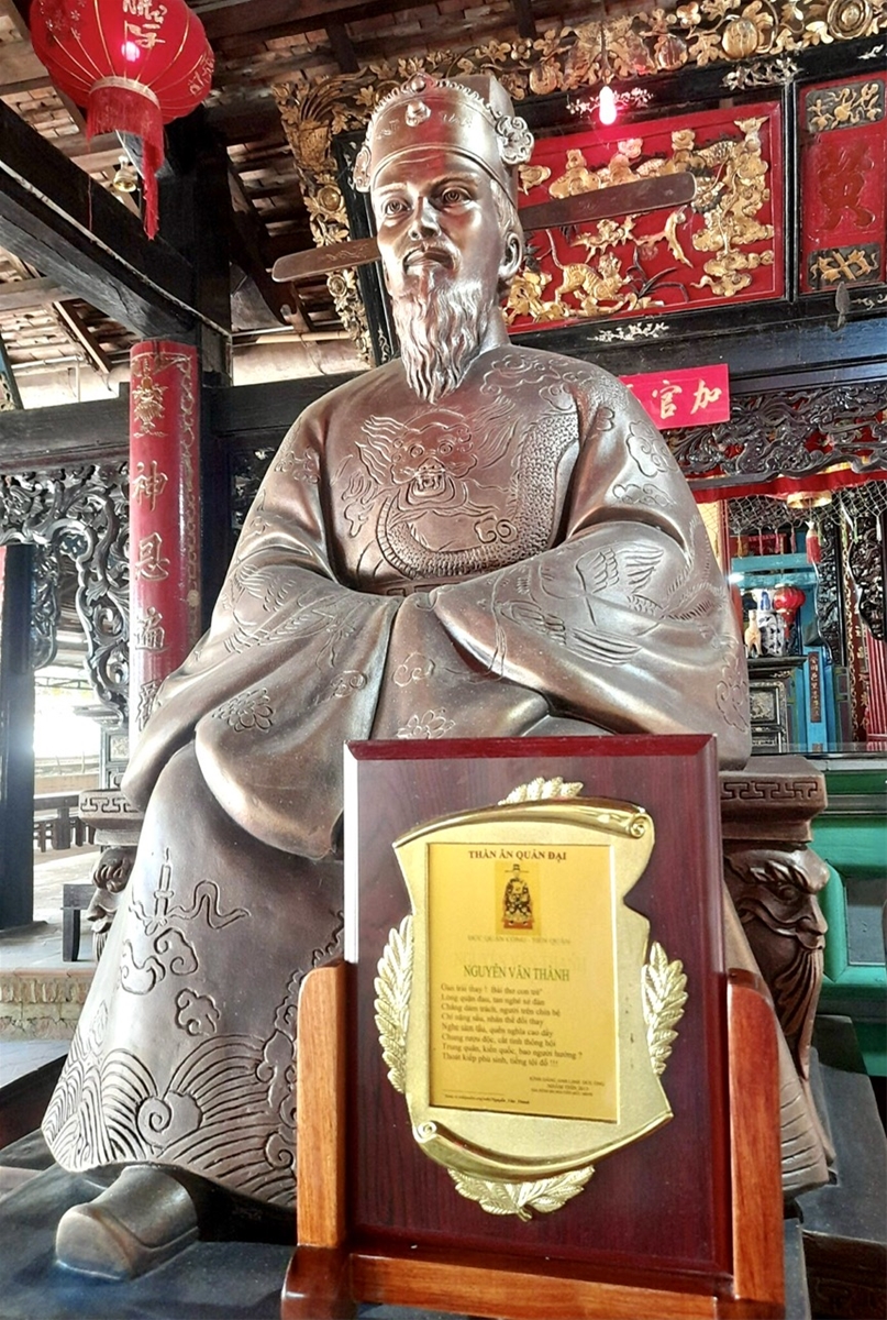 DIỄN CA SỬ VIỆT: QUẬN CÔNG NGUYỄN VĂN THÀNH